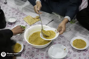 سفره آسمانی به نیت شهدا