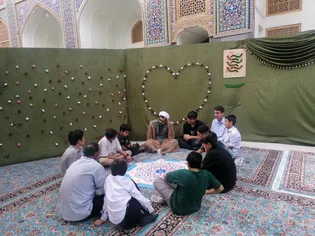 پاتوق نوجوانی در مدرسه میرزاجعفر؛ فرصتی برای گفت‌و‌گو، هنر و روایت شهدا