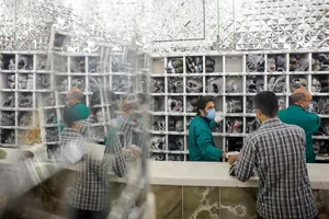 اصلاح و مرمت کفشداری صحن جمهوری اسلامی