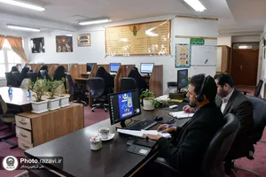 پاسخگویی تلفنی معاون خدمات زائرین حرم مطهر رضوی به مخاطبان سامانه ١٣٨