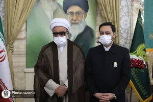 تصاویری از شهید مالک رحمتی در حرم مطهر رضوی