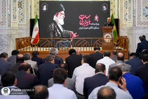تشرف معاونین وزارت بهداشت و رؤسای دانشگاه&zwnj;های علوم پزشکی سراسر کشور به حرم مطهر رضوی