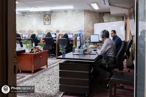پاسخگویی تلفنی مدیر مرکز جامع مشاوره آستان قدس رضوی به مخاطبان سامانه ۱۳۸