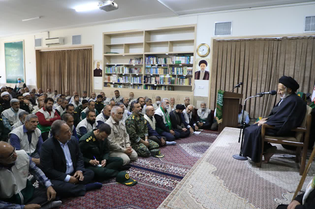 میزبانی امام‌جمعه خراسان جنوبی از خادمان کاروان زیر سایه خورشید