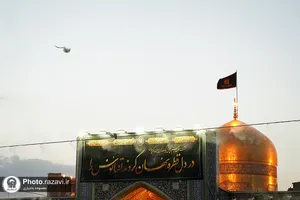 حرم مطهر رضوی در شب شهادت امام رضا علیه&zwnj;السلام