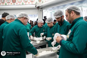 توزیع 40 هزار فالوده در چایخانه حضرت