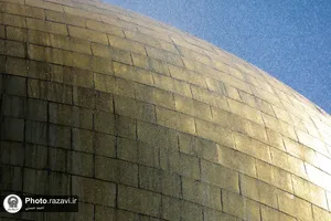 شستشوی گنبد مطهر رضوی در آستانه شهادت حضرت رضا(علیه&zwnj;السلام)