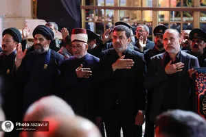 تشرف کاروان خدام حرم امام رضا علیه&zwnj;السلام به حرم امامین کاظمین