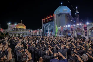 سوگ مردم خراسان جنوبی در حسینیه حرم مطهر رضوی/ فیلم