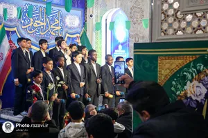 گردهمایی زائرین عرب زبان در حرم مطهر رضوی
