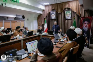 دیدار اعضای مجمع فعالین رسانه حوزه علمیه خراسان با مدیر عالی حرم مطهر رضوی