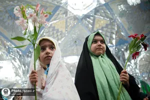 گلباران حرم مطهر رضوی در روز میلاد حضرت معصومه سلام الله علیها