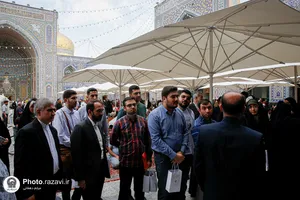 تشرف دانشجویان دانشکده روابط بین&zwnj;الملل وزارت امور خارجه به حرم مطهر رضوی