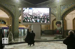 طنین بی‌وقفه نیایش، رکوردشکنی خادمان فنی حرم مطهر رضوی با راهبری ۱۷ هزار ساعت برنامه در سال ۱۴۰۴