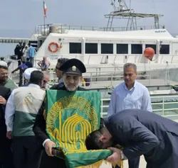 کاروان نور رضوی مهمان بندرگاه کیش شد