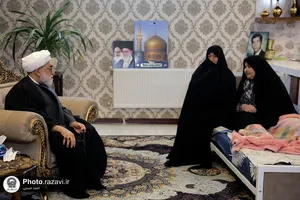 دیدار تولیت آستان قدس رضوی با خانواده شهیدان نظام دوست و آدینه