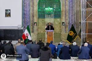 تشرف معاونین توسعه مدیریت و منابع استانداری&zwnj;های کشور به حرم مطهر رضوی