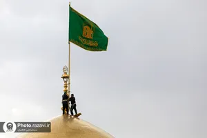 قرائت دعای پرفیض عرفه در حرم مطهر رضوی