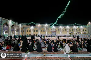 مراسم افطاری طرح ضیافت اکرام رضوی در صحن امام حسن مجتبی علیه&zwnj;السلام