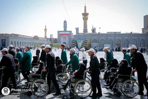تشرف کاروان زیارتی معین الضعفا به حرم مطهر رضوی