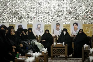 مادران شهدا الگوهای صبر و مقاومت برای امروز و فردای کشور هستند