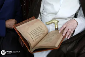 بازدید آیت الله سبحانی از کتابخانه آستان قدس رضوی