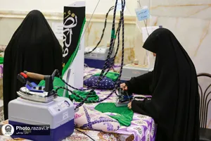 دوخت لباس مراسم شیرخوارگان حسینی در حرم مطهر رضوی