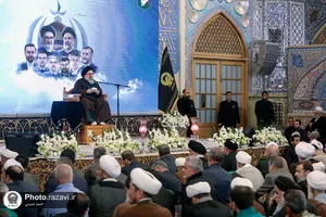 مراسم بزرگداشت آیت الله رئیسی در حرم مطهر رضوی