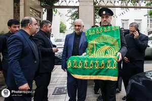 حضور کاروان زیر سایه خورشید در منزل شهید حسین امیرعبداللهیان
