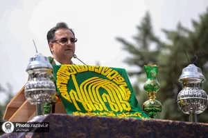اهتزاز پرچم رضوی در تهران و بوشهر