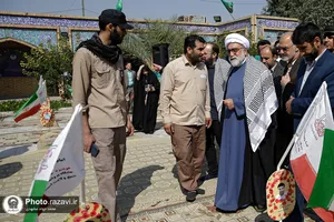حضور تولیت آستان قدس رضوی در مزار شهدای هویزه