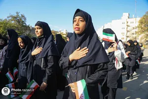 حضور خدام حرم مطهر رضوی در دبیرستان دخترانه فرهنگیان مشهد
