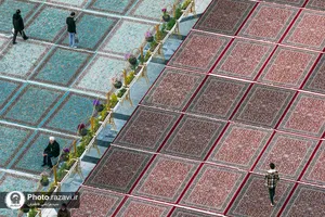 فرش&zwnj;آرایی حرم مطهر رضوی ویژه مراسم احیا