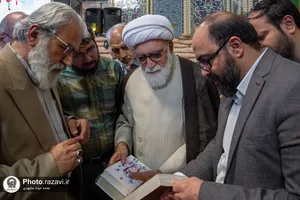 دیدار نویسندگان و ناشران دفاع مقدس و محور مقاومت با تولیت آستان قدس رضوی