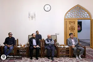 دیدار اعضای انجمن صنفی کارگردانان تئاتر کشور با تولیت آستان قدس رضوی