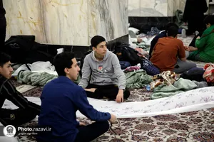 اعتکاف رمضانیه نوجوانان در حرم مطهر رضوی