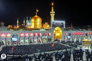 مراسم شام غریبان امام حسین(علیه&zwnj;السلام) در حرم مطهر رضوی