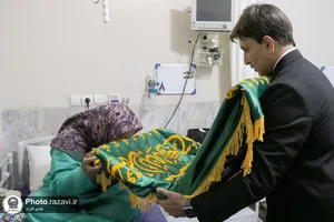 حضور خدام حرم مطهر رضوی در بیمارستان امام زمان (عج) مشهد
