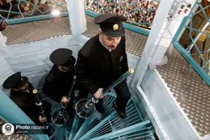 نقاره زنی در حرم مطهر رضوی به مناسبت تحویل سال 1402