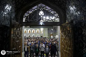 بسته&zwnj;بندی و توزیع افطاری سبک در حرم مطهر رضوی