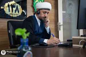 پاسخگویی تلفنی مدیر پایگاه&zwnj;های تبلیغی معرفتی حرم مطهر رضوی به مخاطبان سامانه ۱۳۸