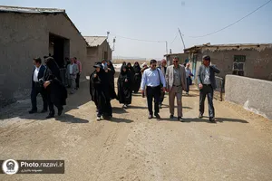 بازدید کارکنان آستان قدس رضوی از مزرعه نمونه