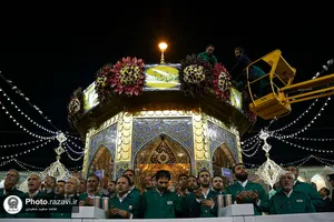 گل&zwnj;آرایی صحن انقلاب حرم مطهر رضوی