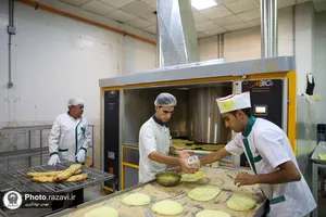 راه&zwnj;اندازی نخستین نانوایی مهمانسرای حضرت رضا(ع) با طبخ روزانه 5 هزار قرص نان&nbsp;