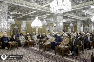 دیدار جمعی از اساتید حوزه&zwnj; علمیه اصفهان با تولیت آستان قدس رضوی