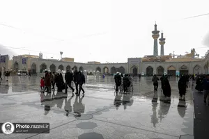 بارش برف در حرم مطهر رضوی