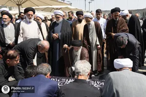 تشییع پیکر والده مکرمه آیت الله صدر حسینی