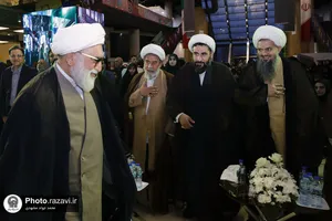 مراسم اهتزاز بزرگ&zwnj;ترین پرچم رضوی-١
