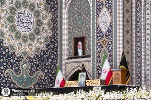 زائران رضوی چشم انتظار شهیدان خدمت