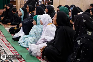 عزاداری بانوان اردو زبان در حرم مطهر رضوی